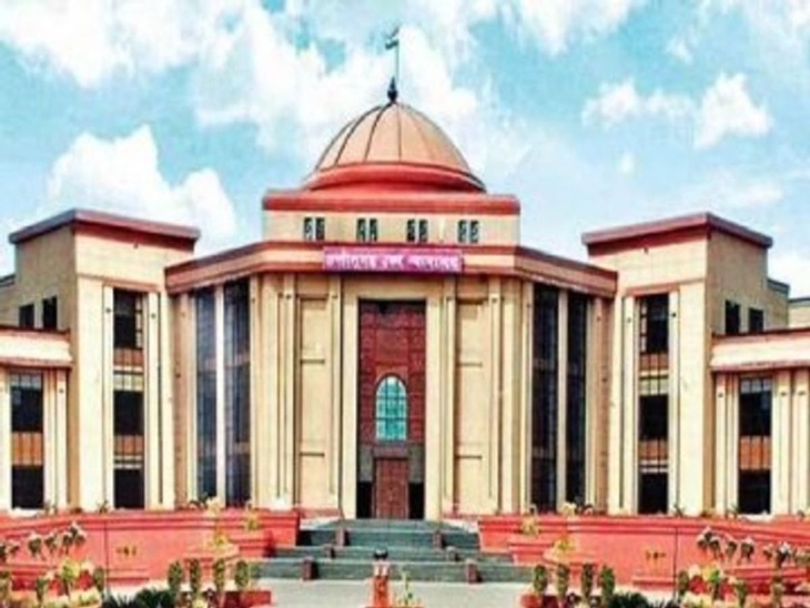 पत्नी ने पहले पति के चरित्र पर लगाया आरोप फिर बिना मेडिकल प्रमाण के बताई नपुंसक।