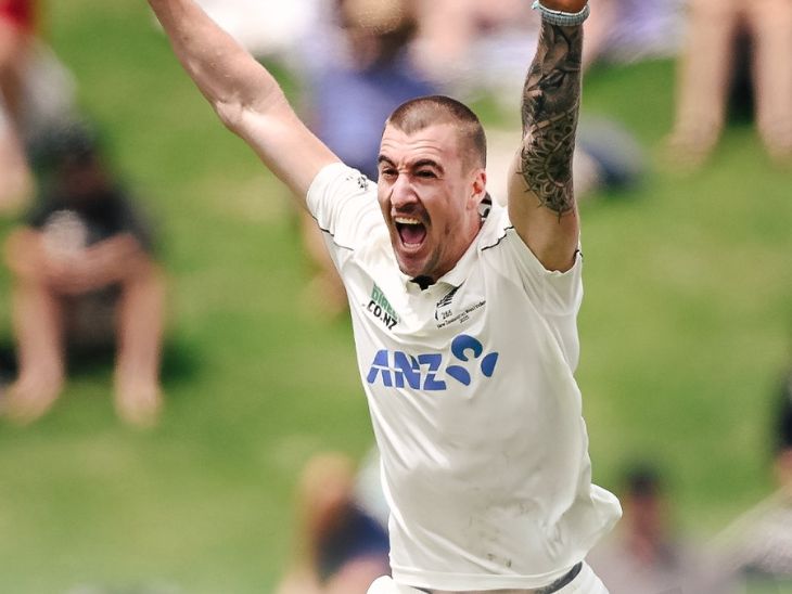 न्यूजीलैंड के लिए तेज गेंदबाज ब्लेयर टिकनर ने सबसे ज्यादा 4 विकेट लिए। - Dainik Bhaskar