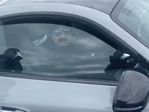 बेटे की मर्सिडीज में बैठकर जाते अरूण अग्रवाल। - फाइल फोटो