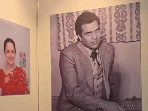 धर्मेंद्र और हेमा मालिनी की तस्वीरें।