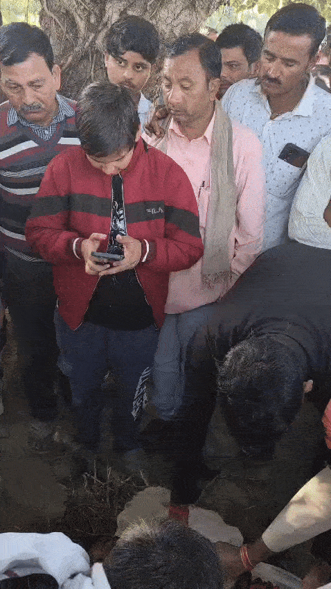 Families demand martyr status for cops killed in Sagar accident ...