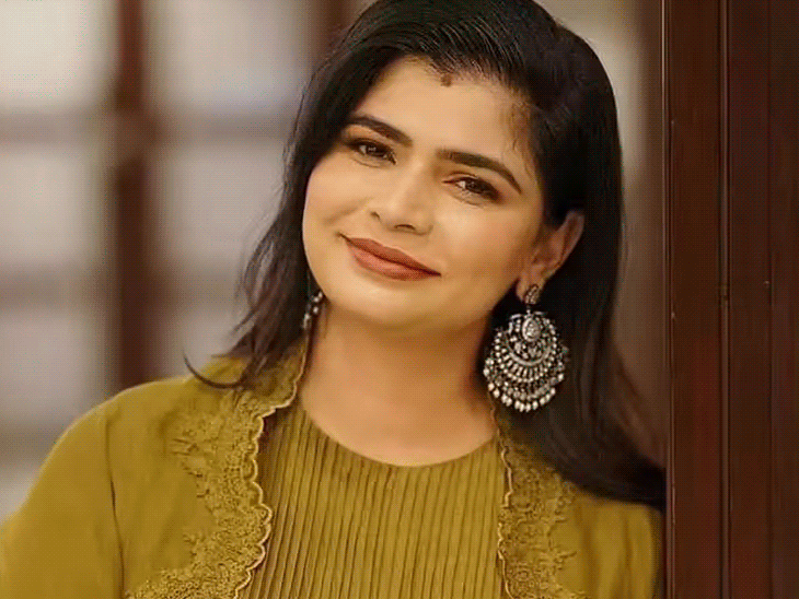 একজন অজানা ব্যক্তি চিন্ময়ী শ্রীপদকে তার নগ্ন ছবি পাঠিয়েছে: গায়কের সন্তানরা মৃত্যুর হুমকি পেয়েছে, একটি ভিডিও পোস্ট করেছে এবং পুরো ঘটনা জানিয়েছে একজন অজানা ব্যক্তি চিন্ময়ী শ্রীপদকে তার নগ্ন ছবি পাঠিয়েছে: গায়কের সন্তানরা মৃত্যুর হুমকি পেয়েছে, একটি ভিডিও পোস্ট করেছে এবং পুরো ঘটনা জানিয়েছে