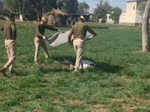 गैंगवार में एक बदमाश की मौके पर ही मौत हो गई थी।