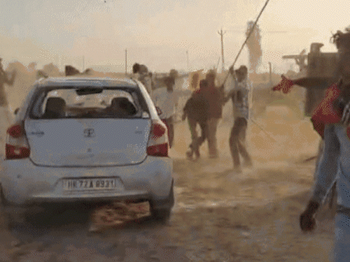 Rajasthan Farmers Protest Violence LIVE Photos Update; Tibbi Ethanol Factory  | Hanumangarh News | हनुमानगढ़ किसान आंदोलन में बनी सहमति: गड़बड़ी मिली तो हट  सकती है एथेनॉल फैक्ट्री ...