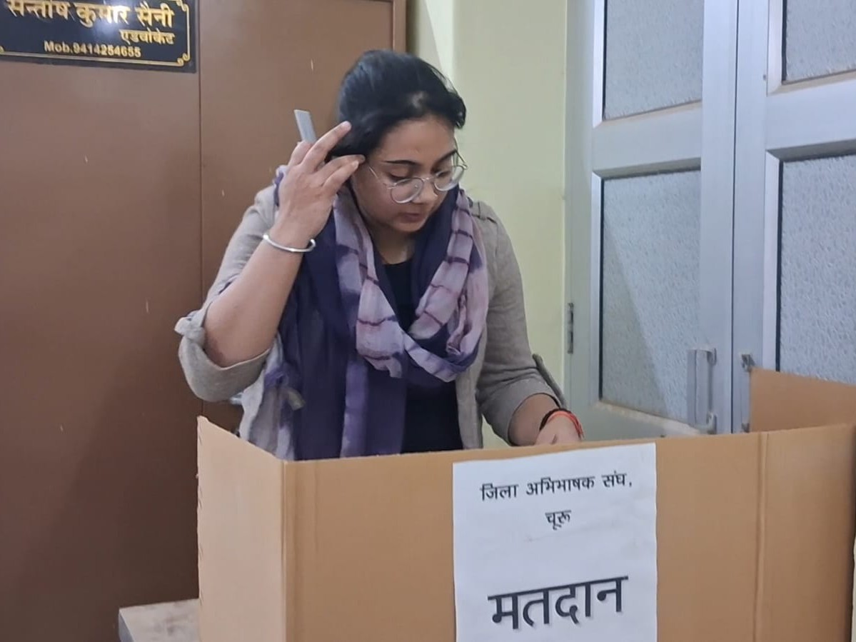 अधिवक्ताओं में मतदान को लेकर खासा उत्साह देखा जा रहा है।