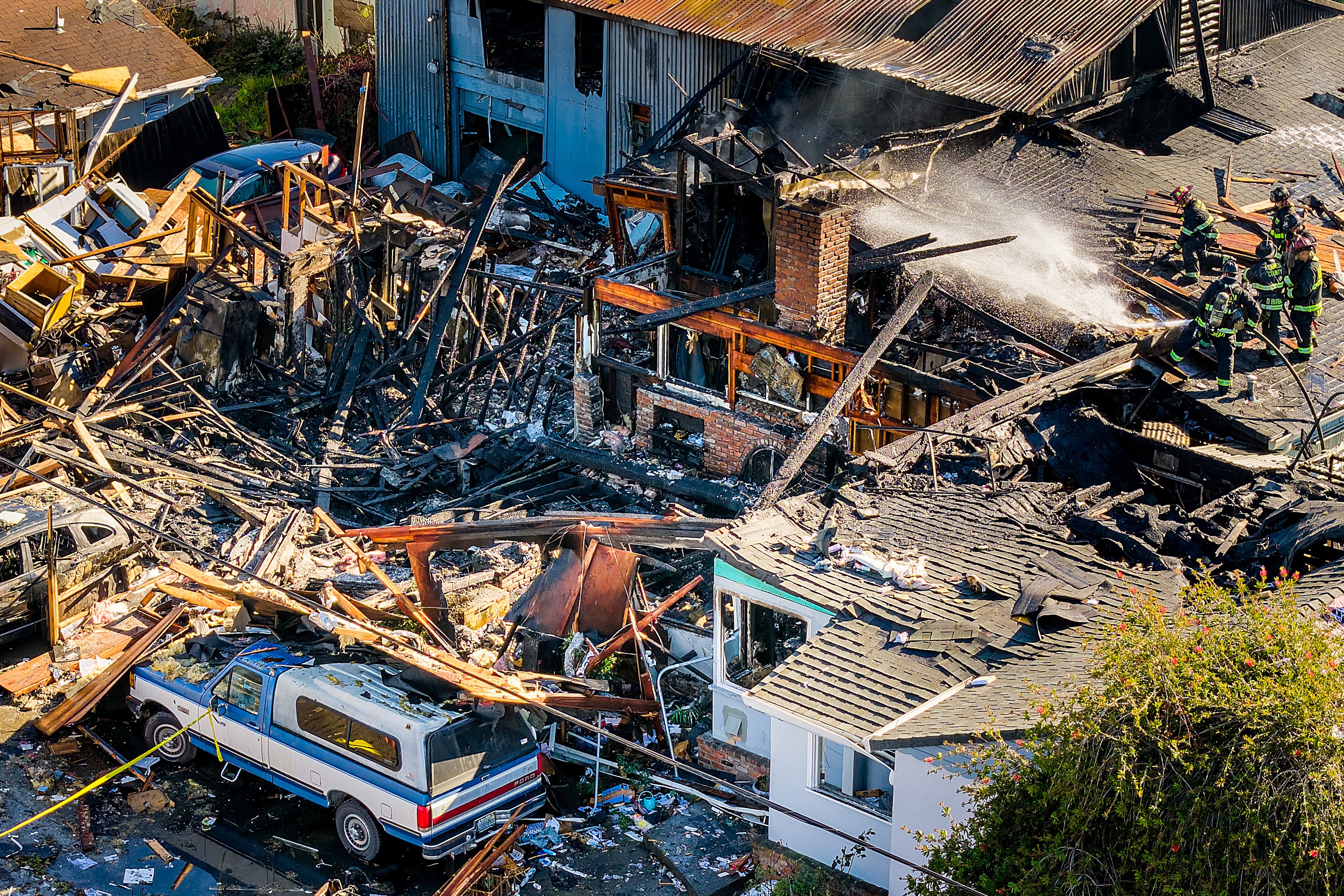 सैन फ्रांसिस्को में विस्फोट से कई घर मलबे में तब्दील हो गए।