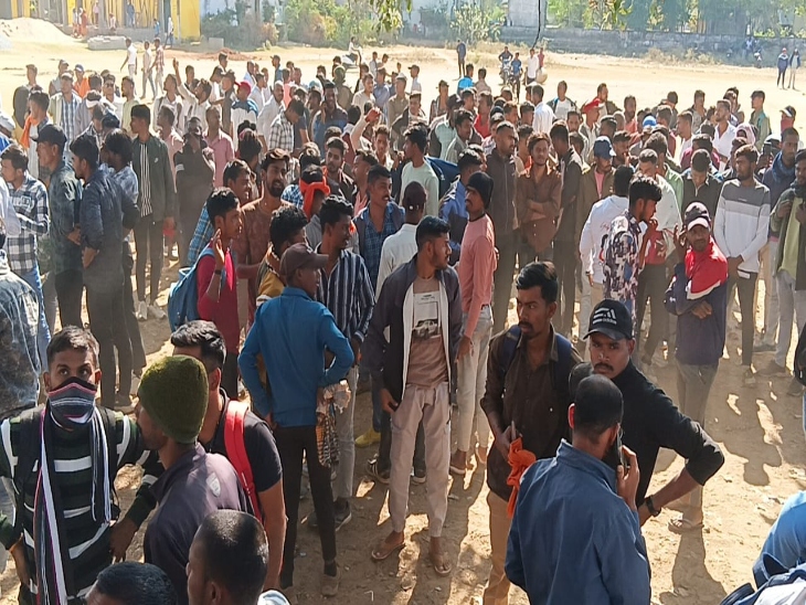 भर्ती प्रक्रिया में बड़े पैमाने पर गड़बड़ी करने के लगाए आरोप।