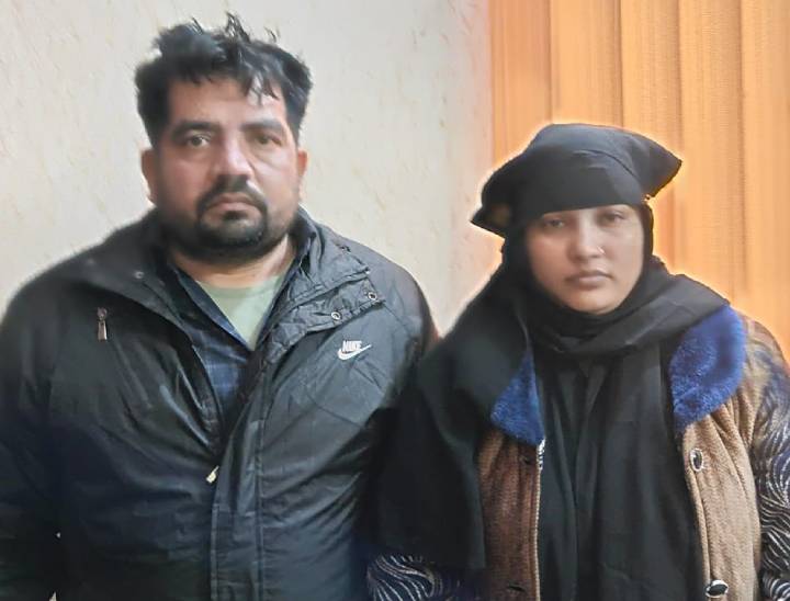 रशीद आणि रीना बेगमला आयबीने आपले घेतले आहे.