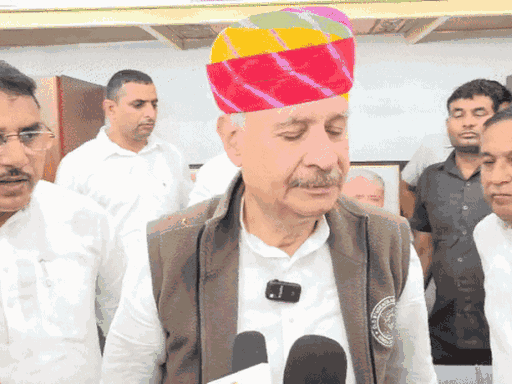 24 अक्टूबर को नारनौल में राव इंद्रजीत सिंह ने राजनीति से रिटायरमेंट के संकेत दिए थे।