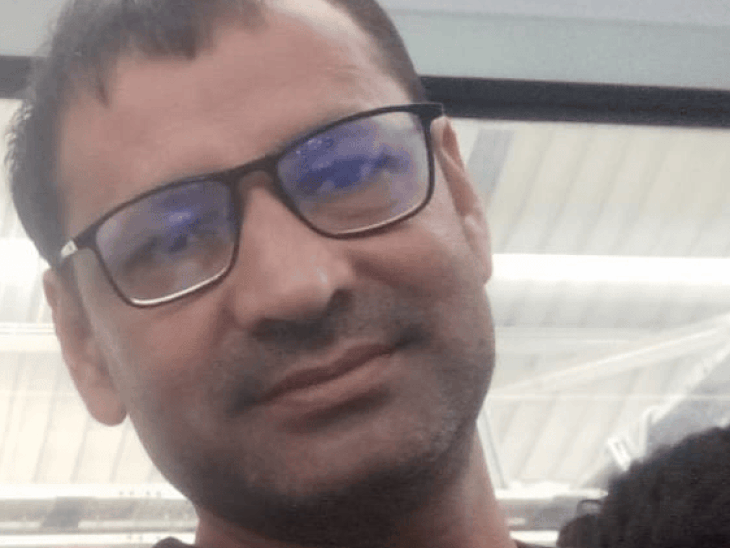 एक व्यावसायिक सुनील कुमार 3 आवडीचे होते.