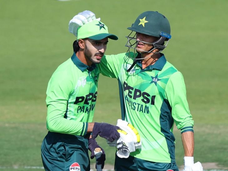 पाकिस्तान से पहले मैच में समीर मिन्हास और अहमद हुसैन ने शतक लगाए।