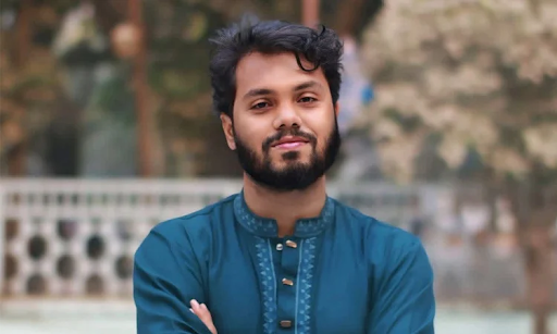 शरीफ उस्मान हादी राजनीतिक कार्यकर्ता, लेखक और नेता हैं।