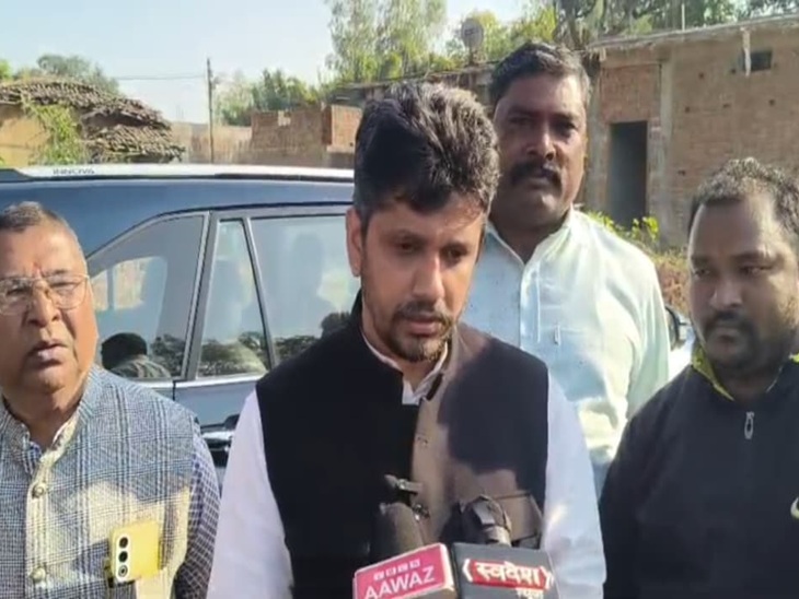 Doctors team treated injured villagers of Parsodhi in Surguja | परसोढ़ी में डॉक्टरों की टीम ने किया घायलों का इलाज: पुलिस से झड़प में हुए थे घायल, आदित्येश्वर बोले- माइनिंग से संस्कृति, सभ्यता को खतरा - Ambikapur (Surguja) News 2 आदित्येश्वर बोले-खनन से संस्कृति व सभ्यता को खतरा