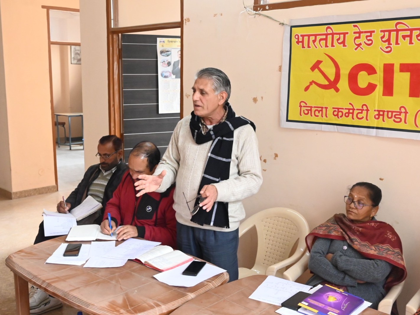 मंडी में एम्बुलेंस कर्मी 26-27 दिसंबर को करेंगे हड़ताल:  सीटू का मेडस्वान कंपनी पर सही वेतन मान-ओवरटाइन न देने का आरोप – Mandi (Himachal Pradesh) News