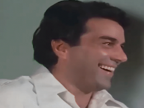 धर्मेंद्र की फिल्मों के सीन।