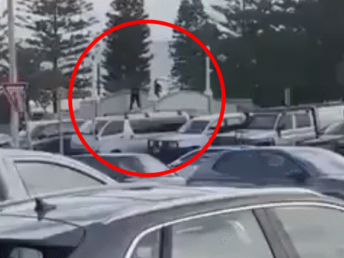 Australia Bondi Beach Firing Video Update | Sydney Mass Shooting Photos |  ऑस्ट्रेलिया में त्योहार मना रहे यहूदियों पर आतंकी हमला: इजराइली नागरिक समेत  16 की मौत; नेतन्याहू ...