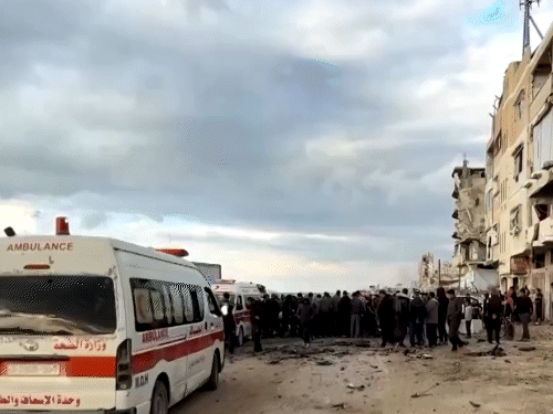 इजराइली सेना ने शनिवार को यह दावा किया कि उसने गाजा सिटी में एक कार को निशाना बनाकर सईद पर हमला किया।