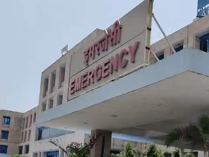 अब एम्स में ट्रॉमा और इमरजेंसी मेडिसिन को दो अलग-अलग विभागों में बांट दिया गया है।