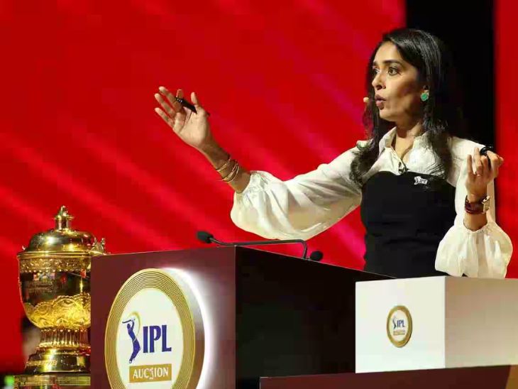 पिछली बार की तरह मल्लिका सागर ऑक्शन कंडक्ट कराएंगी।