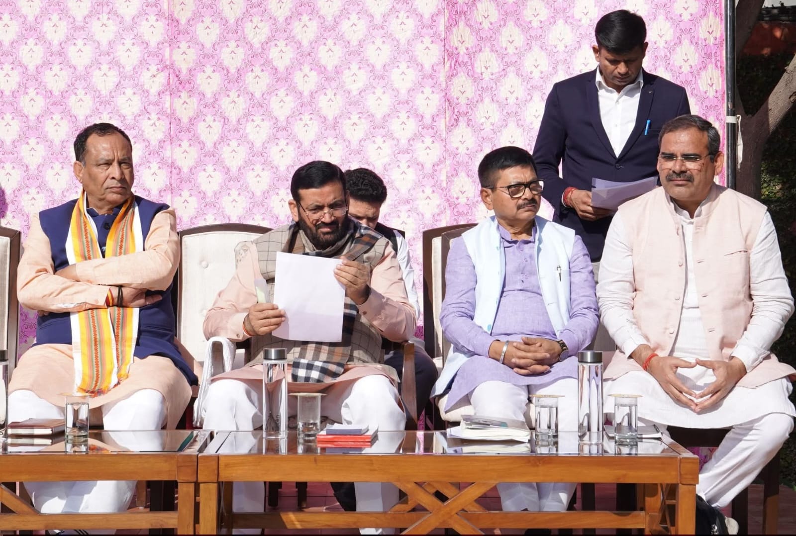 हरियाणा सीएम आवास पर BLA-1 के साथ मंथन:  संगठन मजबूती, बूथ स्तर पर कार्ययोजना पर चर्चा; सैनी बोले-हर व्यक्ति तक पहुंचाएं सरकारी योजनाएं – Panchkula News