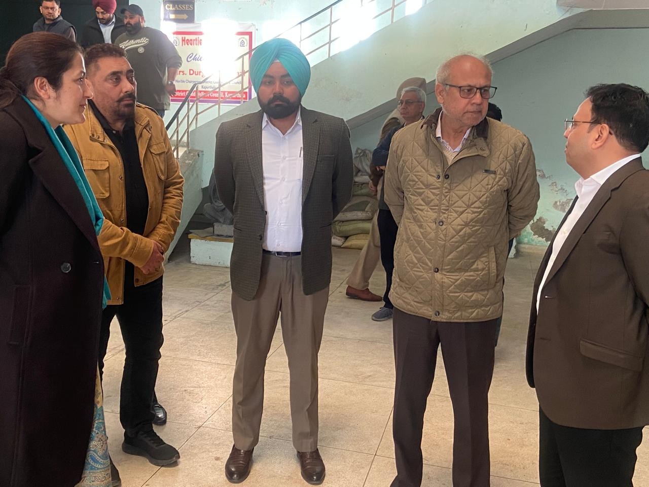 विरसा विहार परिसर में तैयारियों का जायजा लेते डीसी अमित कुमार पंचाल।