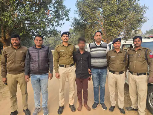 दोहरे हत्याकांड में पुलिस ने फरार आरोपियों को गिरफ्तार किया।