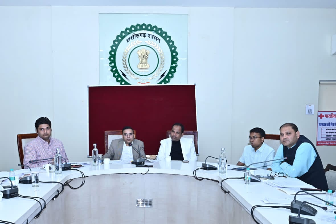 एसआईआर को लेकर जारी है बैठकों का दौर।