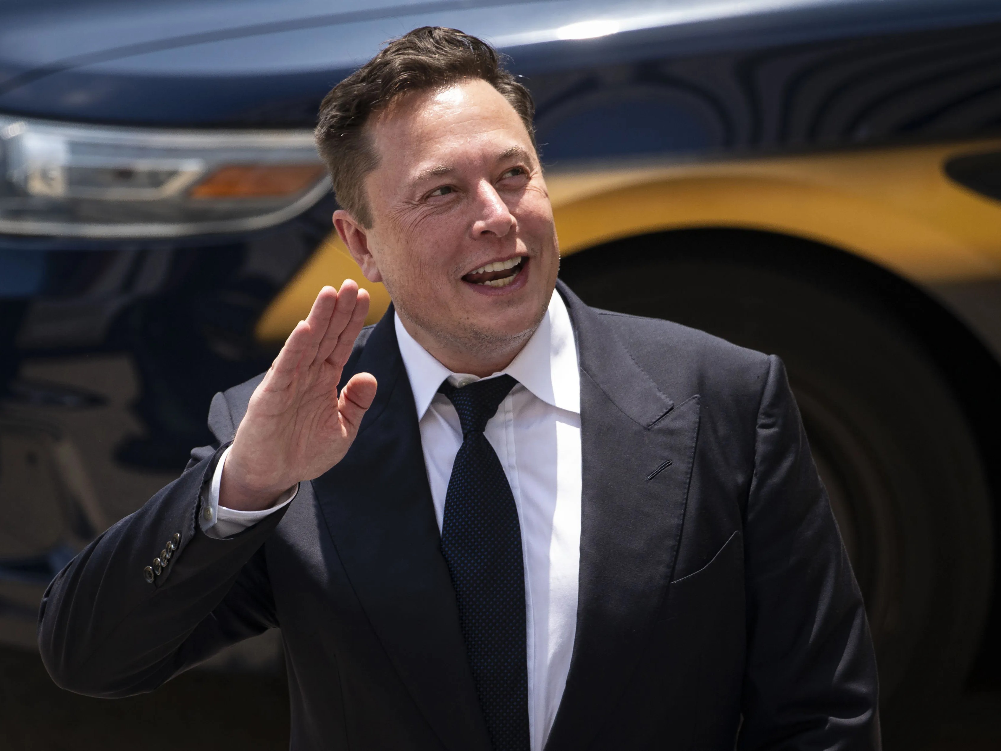 स्पेसएक्स की वैल्यूएशन 800 बिलियन डॉलर होने के कारण मस्क की नेटवर्थ अचानक बढ़ गई। - Dainik Bhaskar