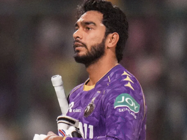 IPL 2026 सीजन के लिए वेंकटेश अय्यर को बेंगलुरु ने खरीदा है। - Dainik Bhaskar