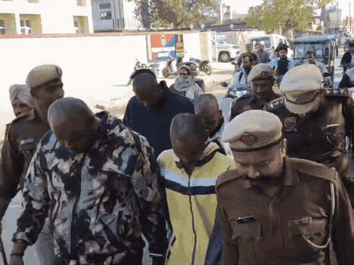 अंबाला पुलिस ने आरोपियों के सिर मुंडवा कर उन्हें बाजार में घुमाया था।