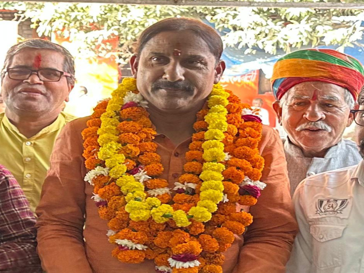 बीजेपी शहर अध्यक्ष राकेश जैन ने कहा- शिफ्टिंग में कई नाम छूट गए थे, उसे लेकर पहले ही जिला कलेक्टर को ज्ञापन दे दिया था। उस पर कार्रवाई चल रही है।