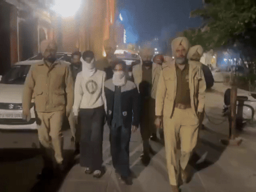 पकड़े हुए दो अरोपी