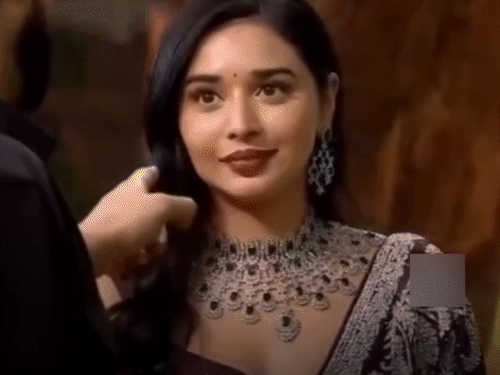 अमाल और तान्या मित्तल का शो में पुराना डांस वीडियो फिर से शेयर किया जा रहा है।