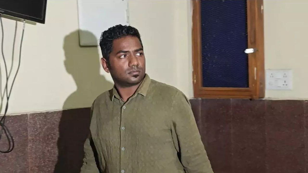 कोयला लेवी घोटाले के मामले में EOW ने जयचंद कोसले के खिलाफ 1000 पेज की चार्जशीट दायर की है।