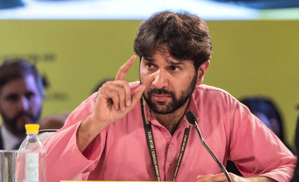 याचिकाकर्ता एवं शिमला के पूर्व डिप्टी मेयर टिकेंद्र पंवर।