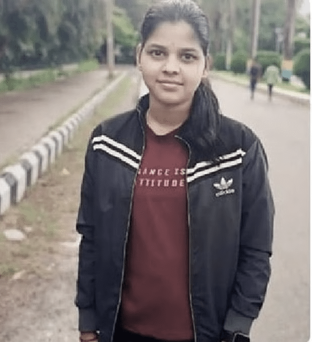 पल्लवी साल 2021 से सरकारी नौकरी की प्रिपरेशन के लिए घर से दूर रह रही थी।