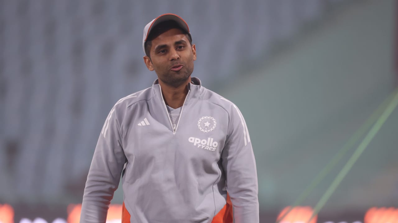 सूर्य कुमार यादव ने भी इकाना स्टेडियम में प्रैक्टिस की।