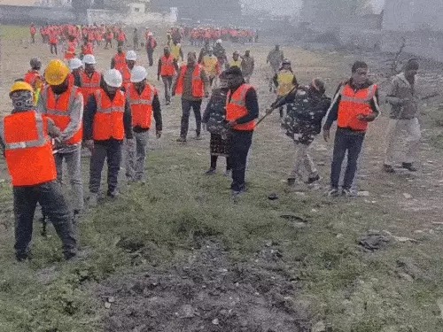 नगर निगम ने पुलिस प्रशासन के साथ जमीन को अतिक्रमण मुक्त कराया था।