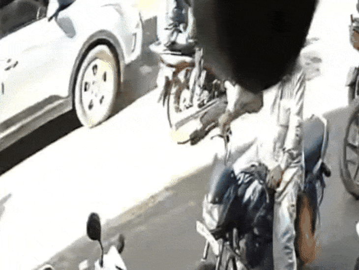 पुलिसकर्मी ने इस तरह पीछा कर बदमाशों को पकड़ा है। - Dainik Bhaskar