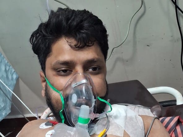 घायल अवस्था में सौरभ को तत्काल धनबाद के असर्फी अस्पताल ले जाया गया।