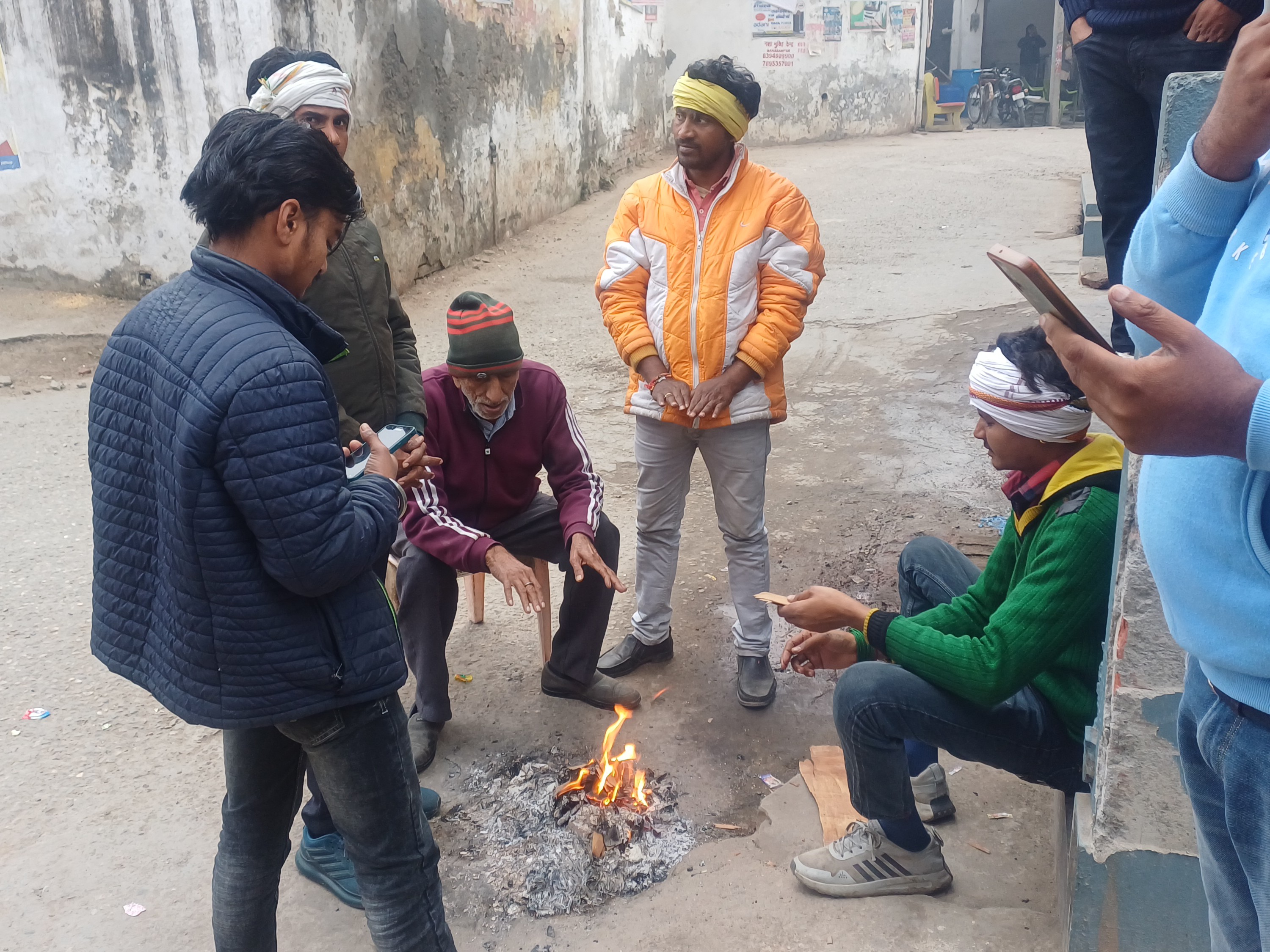 जनजीवन हो रहा प्रभावित? - Dainik Bhaskar