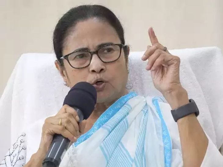 ममता ने जॉब-गारंटी योजना में महात्मा गांधी का नाम जोड़ा:  बोलीं- मनरेगा से बापू का नाम हटाना शर्मनाक; केंद्र ने इसका नाम ‘VB–जी राम जी’ किया