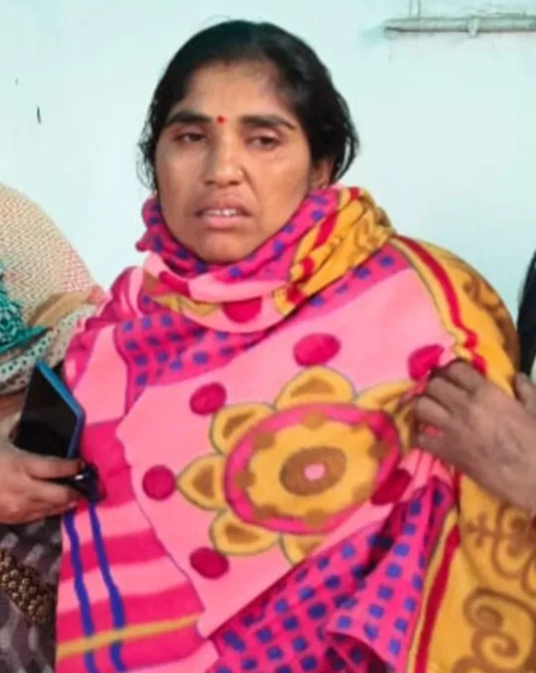 मृतक मजदूर की पत्नी भुनेश्वरी देवी