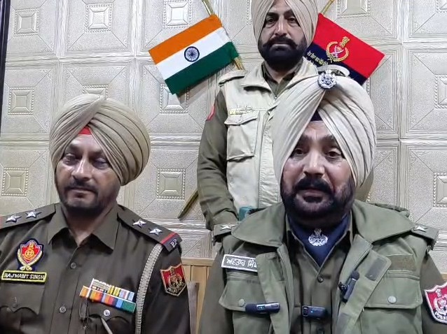 फरीदकोट में लूटपाट करते कार सवार 2 गिरफ्तार:  व्यक्ति से 4500 रुपए छीन कर भागे, पुलिस ने पकड़ा, दोनों मानसा के – Faridkot News