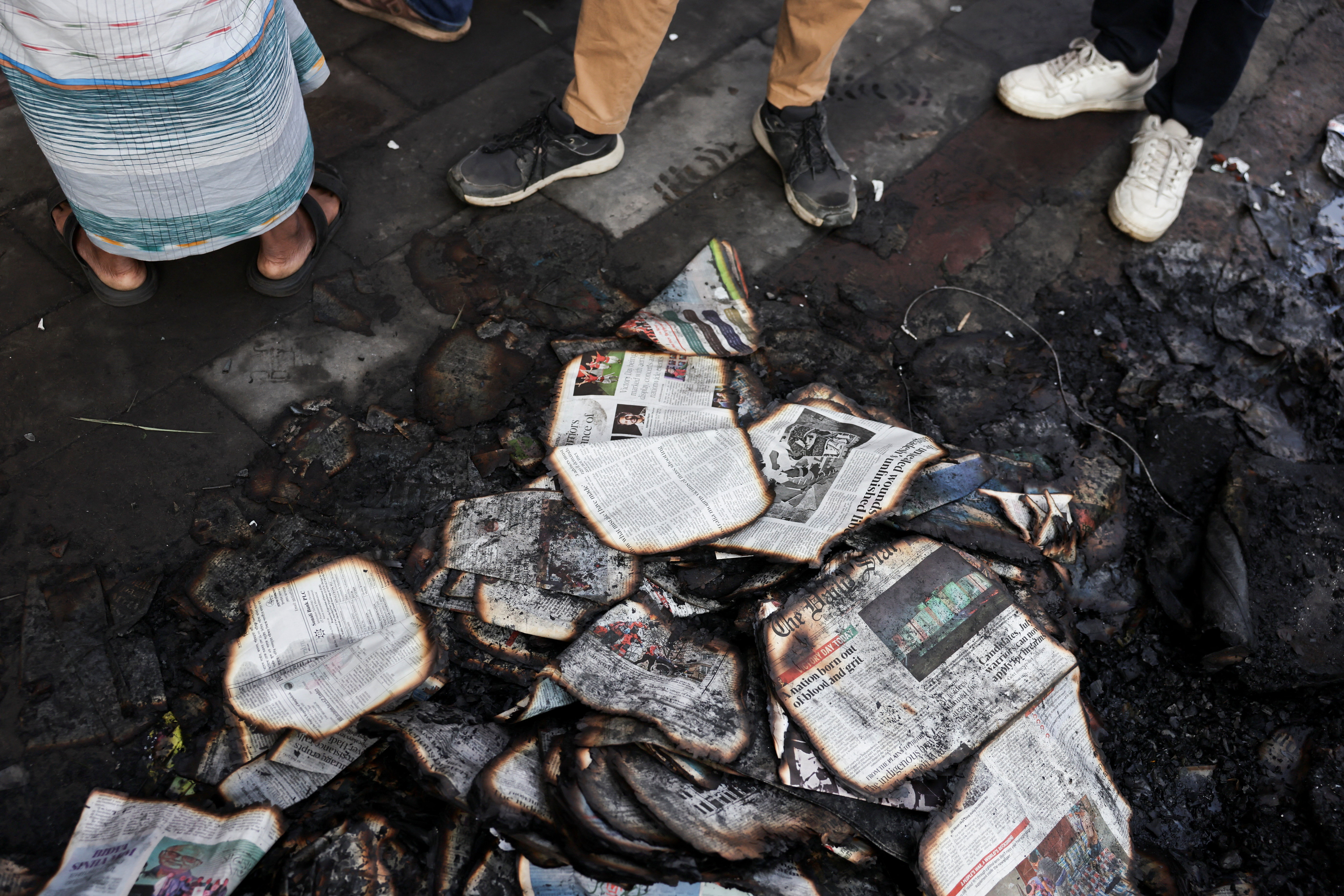Due to the fire, many files and thousands of copies of the newspaper Daily Star were destroyed.