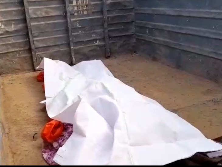 रायबरेली में महिला का फांसी पर लटका मिला शव:  आत्महत्या की आशंका, दो बेटियों की थी मां; पोस्टमार्टम रिपोर्ट का इंतजार – Ralpur Mu. (Lalganj) News