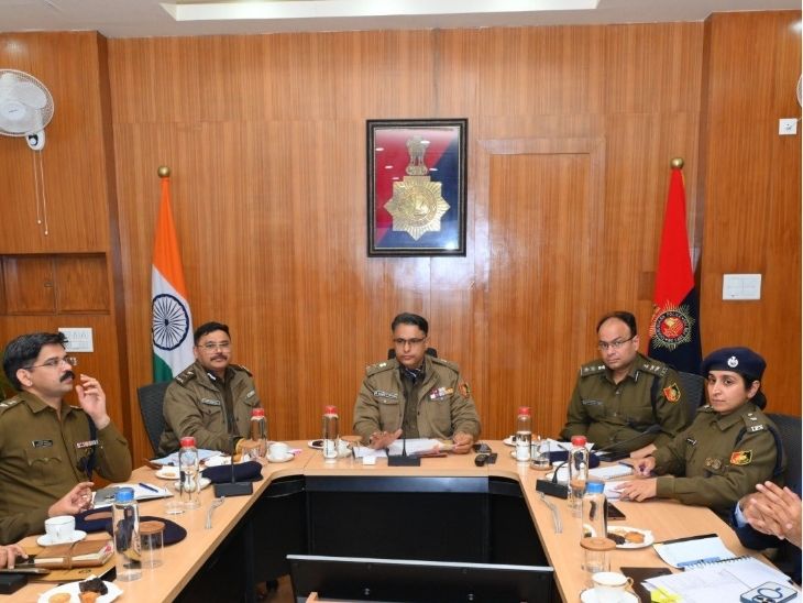चंडीगढ़ पहली क्राइम समीक्षा बैठक में डीजीपी के सख्त तेवर:  SHO की कार्यशैली पर उठाए सवाल, एक-दो केस दर्ज कर औपचारिकता – Chandigarh News