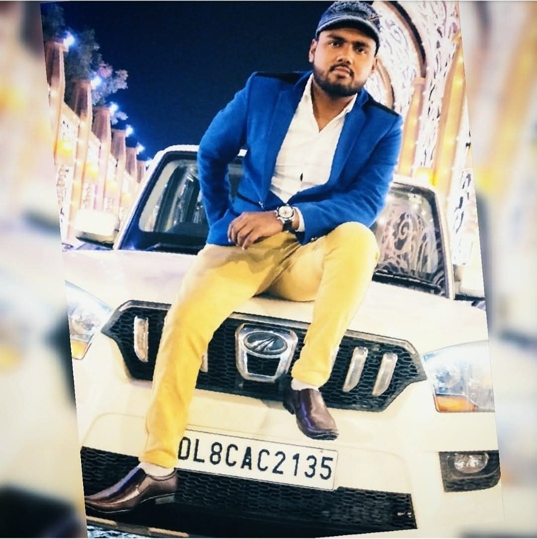 ये अभिषेक है, जिनका सामने वाले मकान में रहने वाली सोनम के साथ अफेयर था।