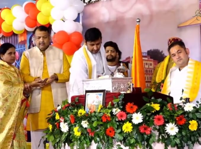 तस्वीर में राम नयन सिंह।