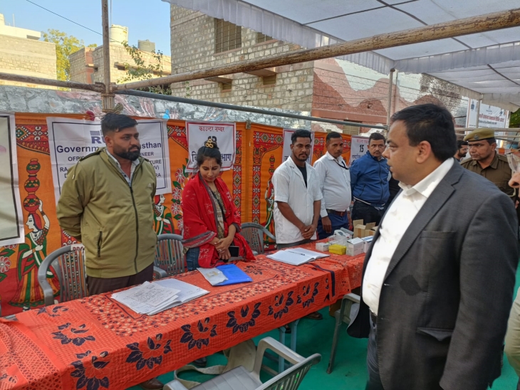 IAS बोले- बिना अधिकारी कैंप चल रहा, समाधान कैसे होगा?:  भाजपा नेता ने कहा- यहां जिसकी सिफारिश हो या पैसा दे, उसका काम होता है – Barmer News